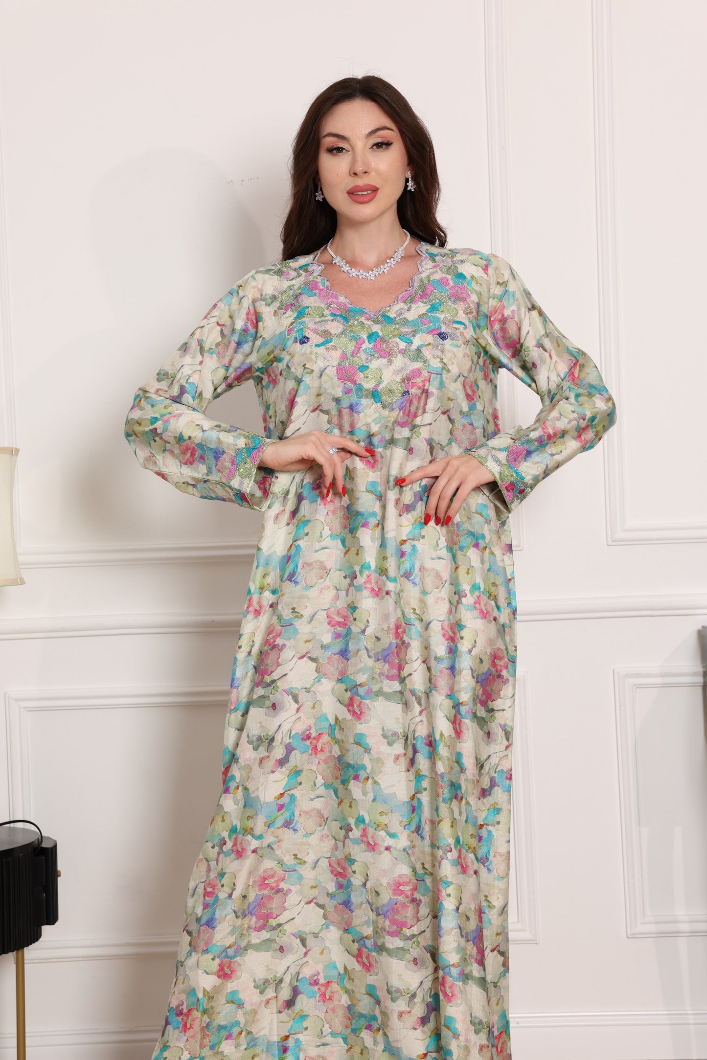 Mukhawwar-Rasheeqat Al-Ward